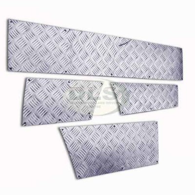 Chequer Plate Bodyside Set 8 pieces Land Rover Discovery 1 LRD304 